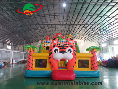 ผ้าใบกันน้ำพีวีซี 0.55 มม. 8 X 6M Tiger Inflatable Fun City